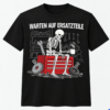 Warten auf Ersatzteile Mechaniker Skelett – Lustiges T-Shirt